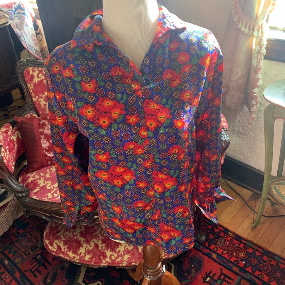 notations colorful blouse